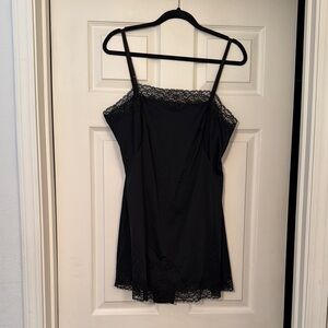 Van Raalte Opaquelon Black Lace Nylon Mini Slip with crotch coverage Vintage EUC